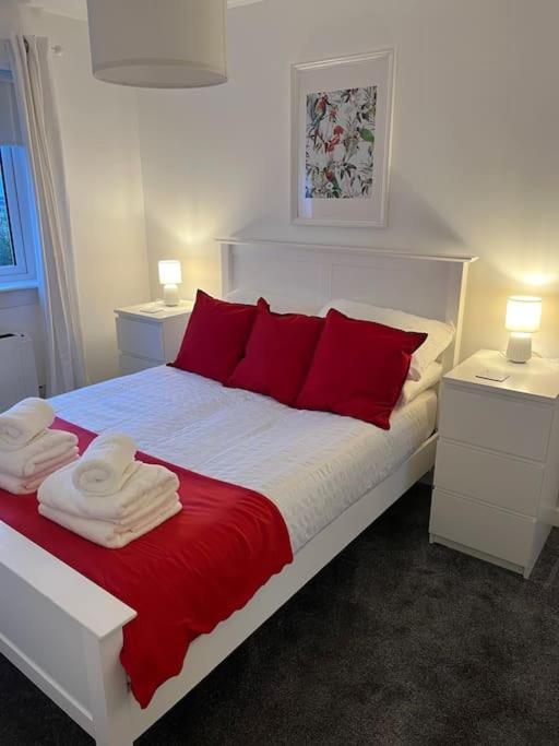 Glenbervie - Beautifully Refurbished, Self-Contained Apartment Dunfermline Ngoại thất bức ảnh